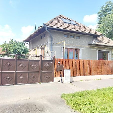 Casa De Vis Appartement Braşov Buitenkant foto