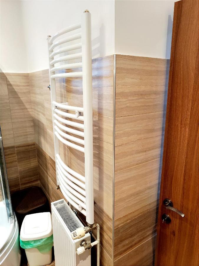 Casa De Vis Appartement Braşov Buitenkant foto